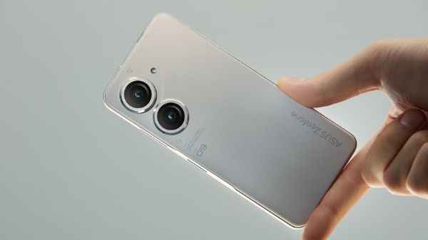 परफॉर्मेंस से लेकर हर चीज में शानदार है Asus का ये छोटू स्मार्टफोन परफॉर्मेंस से लेकर हर चीज में शानदार है Asus का ये छोटू स्मार्टफोन
