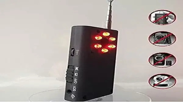 Hidden Camera : आपके कमरे में लगे कैमरे को मिनटों में करें पता, कैसे Hidden Camera : आपके कमरे में लगे कैमरे को मिनटों में करें पता, कैसे