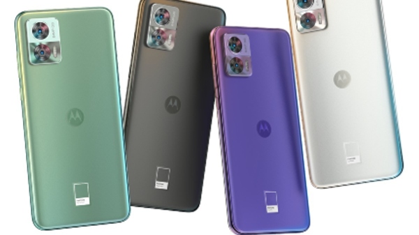 Motorola ने लॉन्च किया तगड़ी बैटरी वाला फोन, जानिए गजब फीचर्स Motorola ने लॉन्च किया तगड़ी बैटरी वाला फोन, जानिए गजब फीचर्स