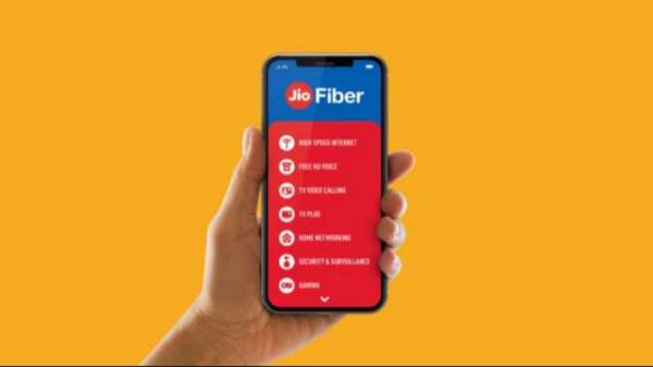 4- Jio Fiber Plan: 3999 रुपये