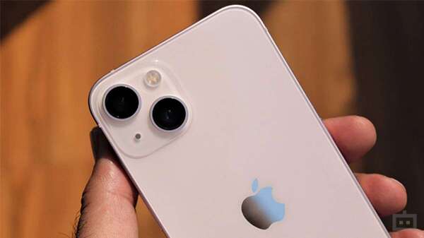 iPhone 13 की कीमत हुई कम: Amazon,Flipkart और Apple Store पर बेस्ट डील iPhone 13 की कीमत हुई कम: Amazon,Flipkart और Apple Store पर बेस्ट डील