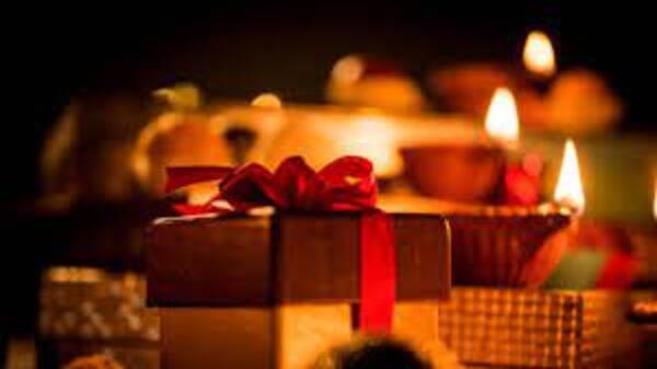 Diwali Gift : स्मार्टफोन, ईयरबड्स, स्मार्टवॉच, अपनों को करें गिफ्ट Diwali Gift : स्मार्टफोन, ईयरबड्स, स्मार्टवॉच, अपनों को करें गिफ्ट
