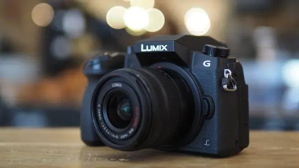 Panasonic Lumix G7 16.0MP DSLR कैमरा Panasonic Lumix G7 16.0MP DSLR कैमरा