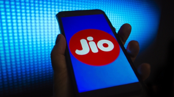 Jio अपने इस खास रिचार्ज प्लान में दे रहा 4,500 रु का बेनिफिट्स Jio अपने इस खास रिचार्ज प्लान में दे रहा 4,500 रु का बेनिफिट्स