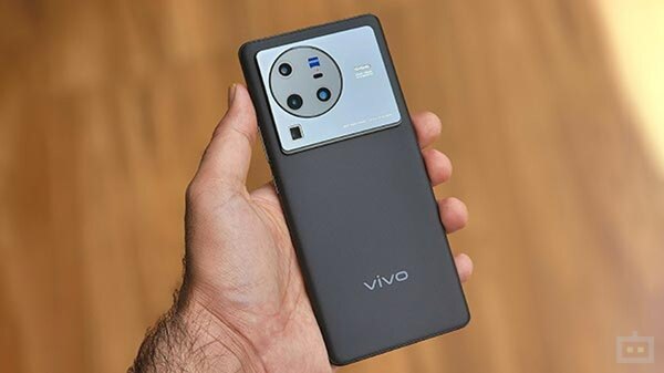  Vivo का ये स्मार्टफोन करता है 120W फास्ट चार्जिंग को स्पोर्ट