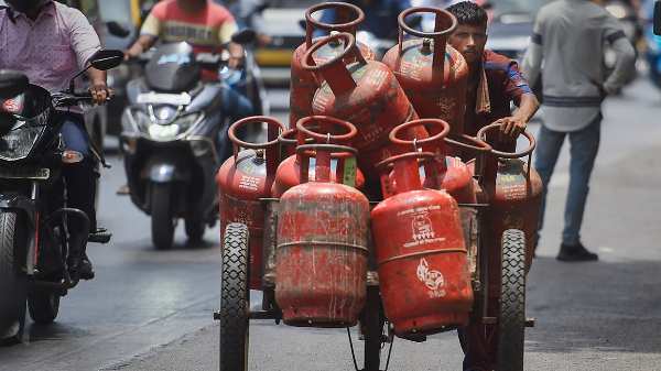 ऐप की मदद से ऑनलाइन Indane Gas सिलेंडर कैसे बुक करें