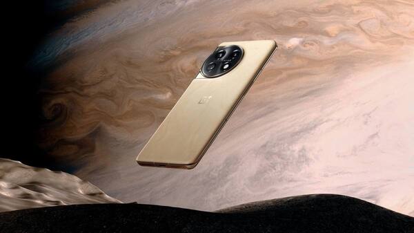 OnePlus 11 मार्बल ओडिसी  डिजाइन और इनोवेशन की एक रचना है