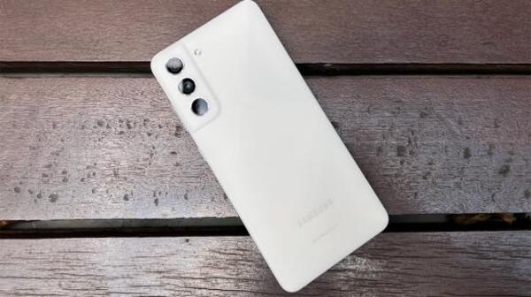 iPhone 15 समेत इन 5 स्मार्टफोन्स की होने जा रही धमाकेदार एंट्री, जानें iPhone 15 समेत इन 5 स्मार्टफोन्स की होने जा रही धमाकेदार एंट्री, जानें