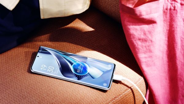 OPPO Reno 10 5G बेमिसाल कैमरे और फास्ट परफॉर्मेंस के साथ होगा सबसे अलग