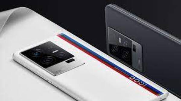 iQoo 12 की भारत में Snapdragon 8 Gen 3 चिपसेट के साथ जल्द होगी एंट्री iQoo 12 की भारत में Snapdragon 8 Gen 3 चिपसेट के साथ जल्द होगी एंट्री