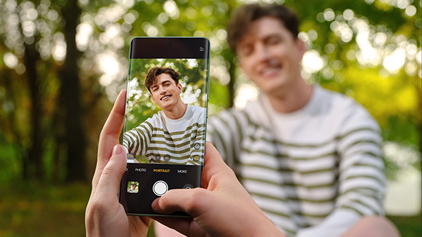 अब OPPO Reno11 5G से करें DSLR जैसी फोटोग्राफी, शानदार कैमरा फीचर