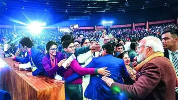 PM Modi ने की 'परीक्षा पे चर्चा', छात्रों को दी अहम सलाह