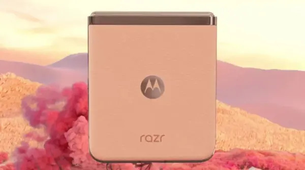  Motorola razr 40 Ultra के पीच कलर वेरिएंट की इस दिन होगी पहली सेल