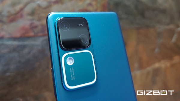 Vivo v30, v30 Pro भारत में 50MP सेल्फी कैमरा, 5000mAh के साथ लॉन्च