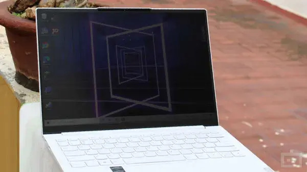 इंटेल कोर अल्ट्रा 7 प्रोसेसर के साथ Lenovo Yoga Slim 7i भारत में लॉन्च