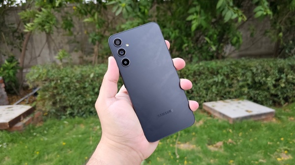 Samsung Galaxy A34 5G पर भारी छूट, जानिए ऑफर, कीमत व स्पेसिफिकेशंस