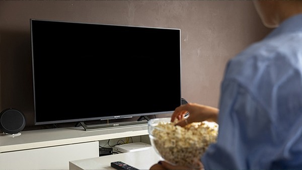 Smart TV खरीदते समय इन बातों का जरूर ध्यान रखें