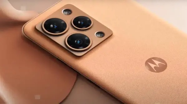 Motorola X50 Ultra की 50MP सेल्फी कैमरा के साथ इस दिन होगी एंट्री Motorola X50 Ultra की 50MP सेल्फी कैमरा के साथ इस दिन होगी एंट्री