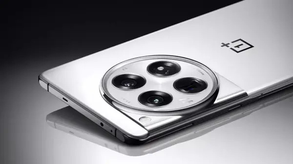 OnePlus 12 Glacial White Edition भारत में 6 जून को होगा लॉन्च 