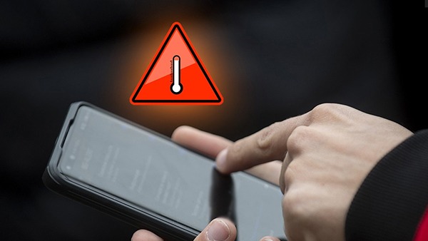 गर्मी में आपके फोन को फटने से बचाने के लिए फॉलों करें ये स्टेप्स गर्मी में आपके फोन को फटने से बचाने के लिए फॉलों करें ये स्टेप्स