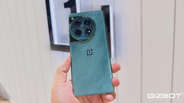 OnePlus Ace 3 Pro की कीमत, कॉन्फ़िगरेशन और बैटरी की डिटेल लीक OnePlus Ace 3 Pro की कीमत, कॉन्फ़िगरेशन और बैटरी की डिटेल लीक