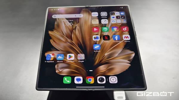 15000 रुपये की छूट पर पहली सेल में खरीदें Vivo X Fold 3 Pro 5G 