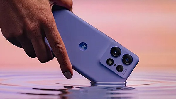 एक और लेटेस्ट स्मार्टफोन को भारत में लॉन्च करने की तैयारी में Motorola एक और लेटेस्ट स्मार्टफोन को भारत में लॉन्च करने की तैयारी में Motorola