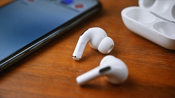Earbuds की कनेक्टिविटी सुधारने के लिए आजमाएं ये टिप्स