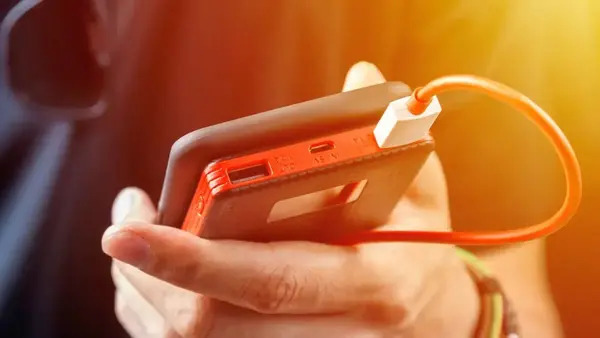 Year Ender 2024: 2000 रुपये के अंदर बेस्ट पावर बैंक, देखें लिस्ट