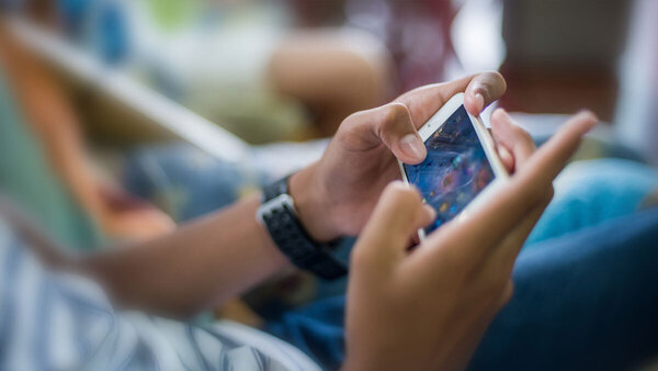 Best Gaming Phones 2025: यहां देखें फीचर्स और लिस्ट