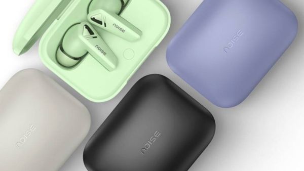 50 घंटे लगातार चल सकता है Noise का सस्ता ईयरबड्स  