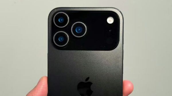 iPhone 17 Pro: शानदार कैमरा, गजब डिजाइन और धांसू परफॉर्मेंस