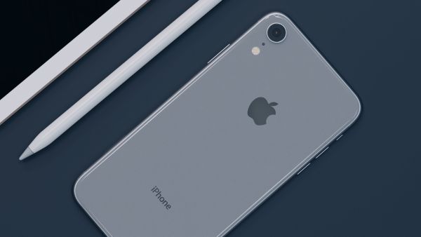 iPhone चलाने वाले भी नहीं जानते 'i' का मतलब