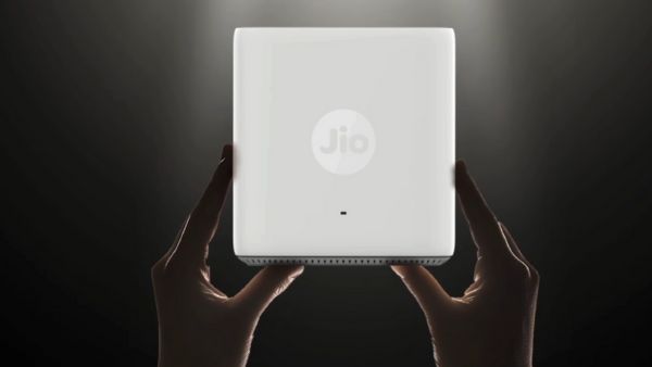 Jio का Wi-Fi 6 राउटर के Universal' टैग पर उठ रहा सवाल