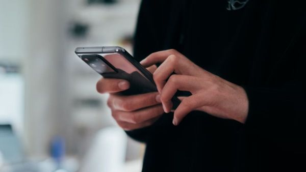 कब खरीदना चाहिए नया फोन?