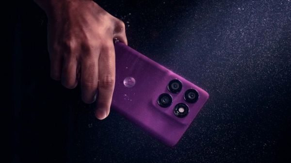 Motorola स्मार्टफोन्स पर तगड़ी छूट Motorola स्मार्टफोन्स पर तगड़ी छूट