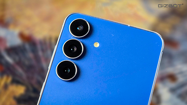 Samsung Galaxy S25 FE हैंड्स-ऑन फील