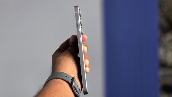 Samsung Galaxy S25 FE हैंड्स-ऑन फील