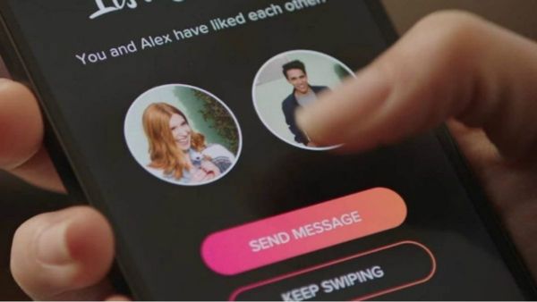 Apple ने iPhone यूजर्स के लिए बैन किए दो डेटिंग ऐप