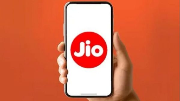 Jio Plan: सिर्फ ₹198 में डेली 2GB डेटा और अनलिमिटेड कॉलिंग का फायदा