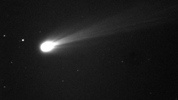 Comet Lemmon 2025: आसमान में दिखेगा चमकता कॉमेट