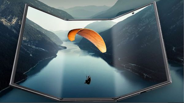 लॉन्च हुआ 3 बार मुड़ने वाला Galaxy Z TriFold