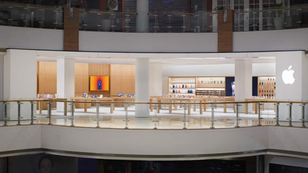 Apple Store Noida: खुल गया भारत का 5वां एपल स्टोर Apple Store Noida: खुल गया भारत का 5वां एपल स्टोर