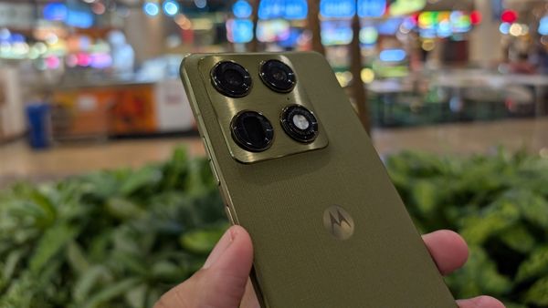 Motorola Signature India Launch: 23 जनवरी को लॉन्च, कीमत, स्पेसिफिकेशन