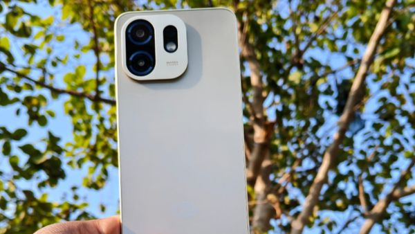 itel A100 Review Hindi: डिजाइन अच्छा, परफॉर्मेंस स्लो, कैमरा कैसा है?