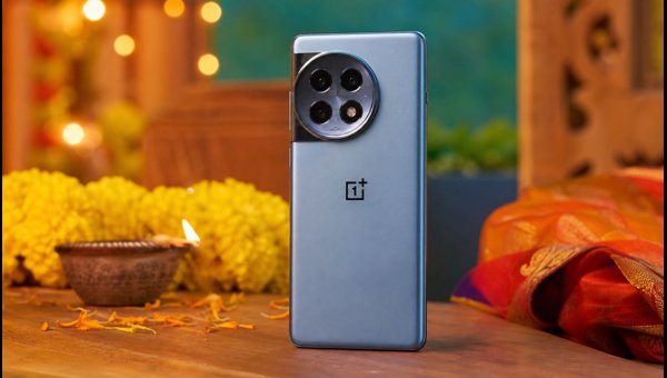 OnePlus 12R पर आज रात भारी डिस्काउंट OnePlus 12R पर आज रात भारी डिस्काउंट
