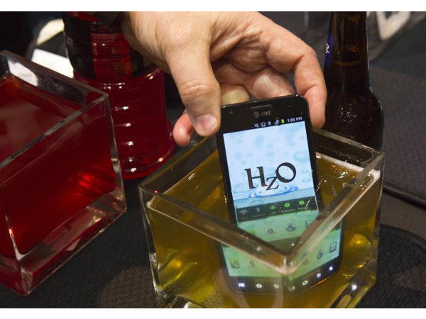 Smartphone from HzO with water block technology