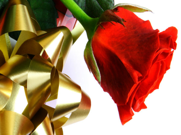  Valentine's Day walpapers to set the mood.