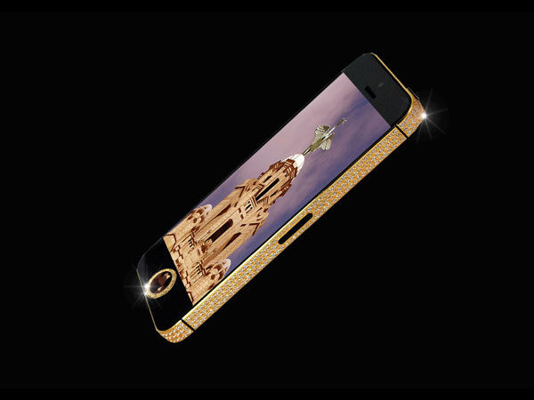 iPhone 5 with Black Diamonds and 24-carat Gold is a Beauty