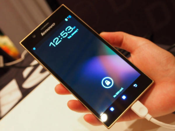Lenovo S820